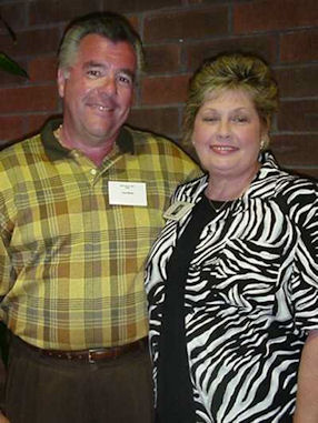 Larry and Lynne at 40th reunion